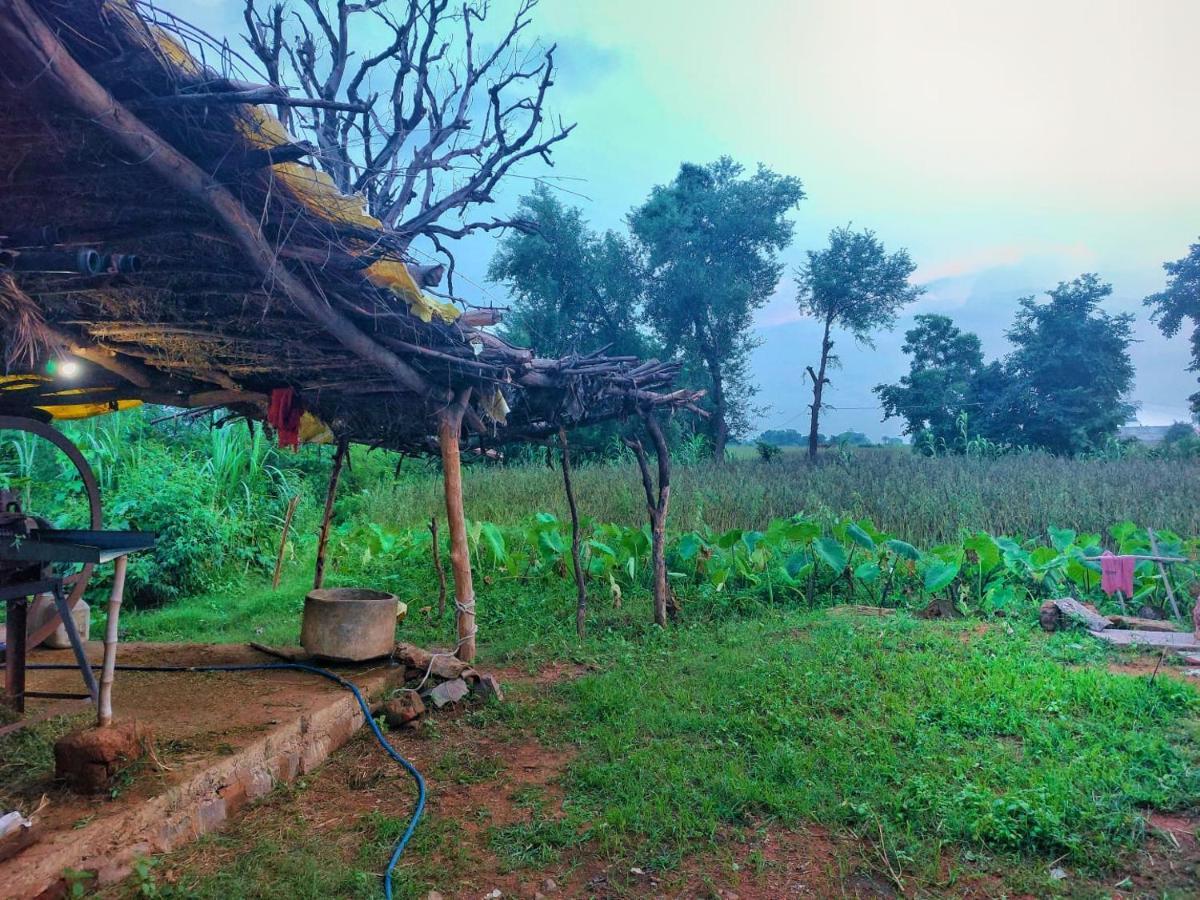 Maji Homestay Khajurāho Extérieur photo